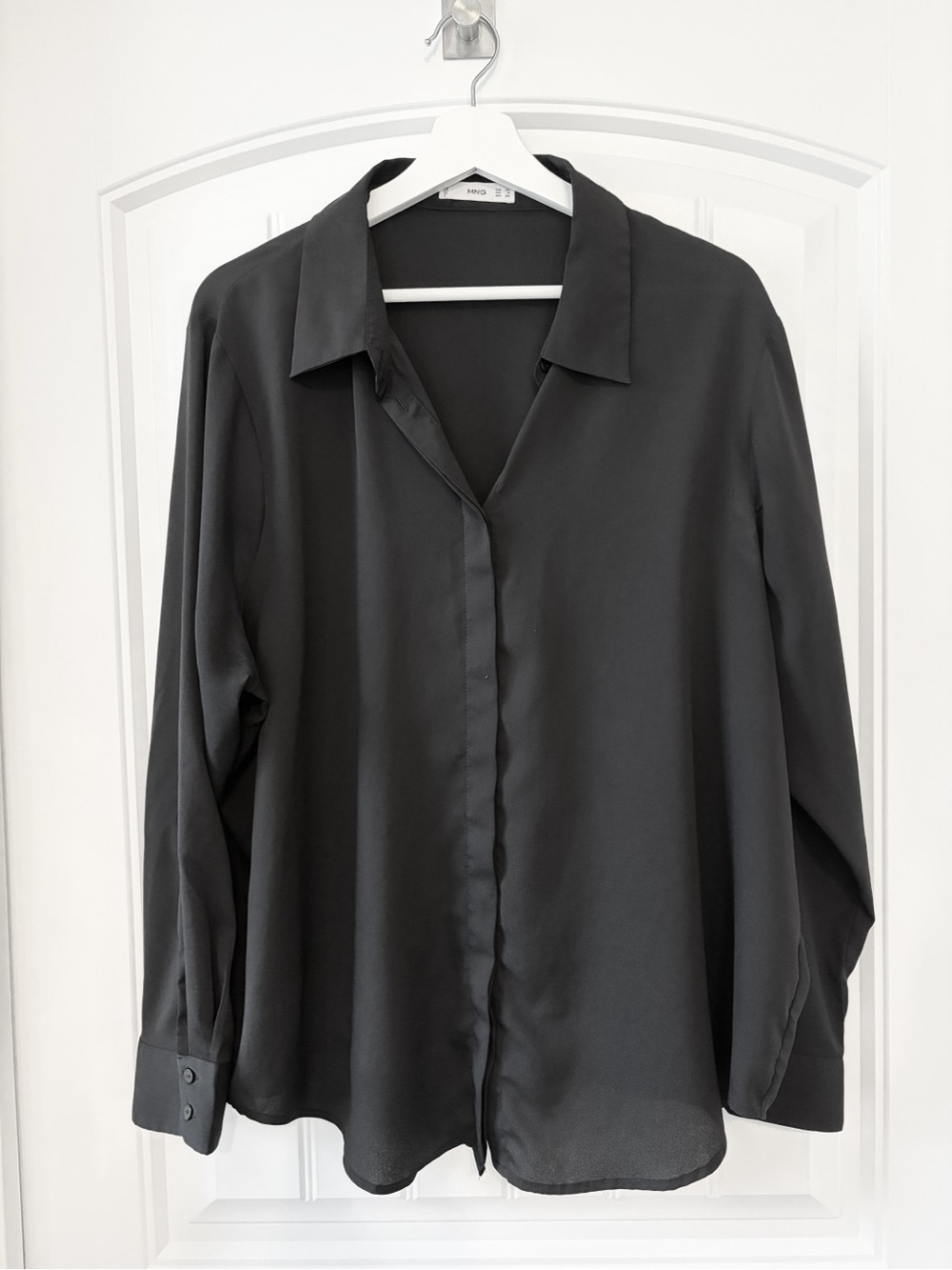 Black Silk-Feel Button-Up Shirt - Unbranded